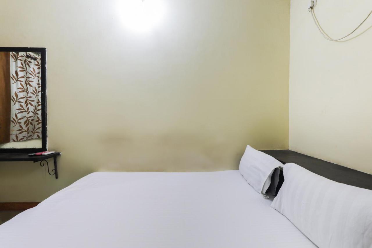 Spot On 48832 Balaji Parisar Hotel Ujjain Buitenkant foto