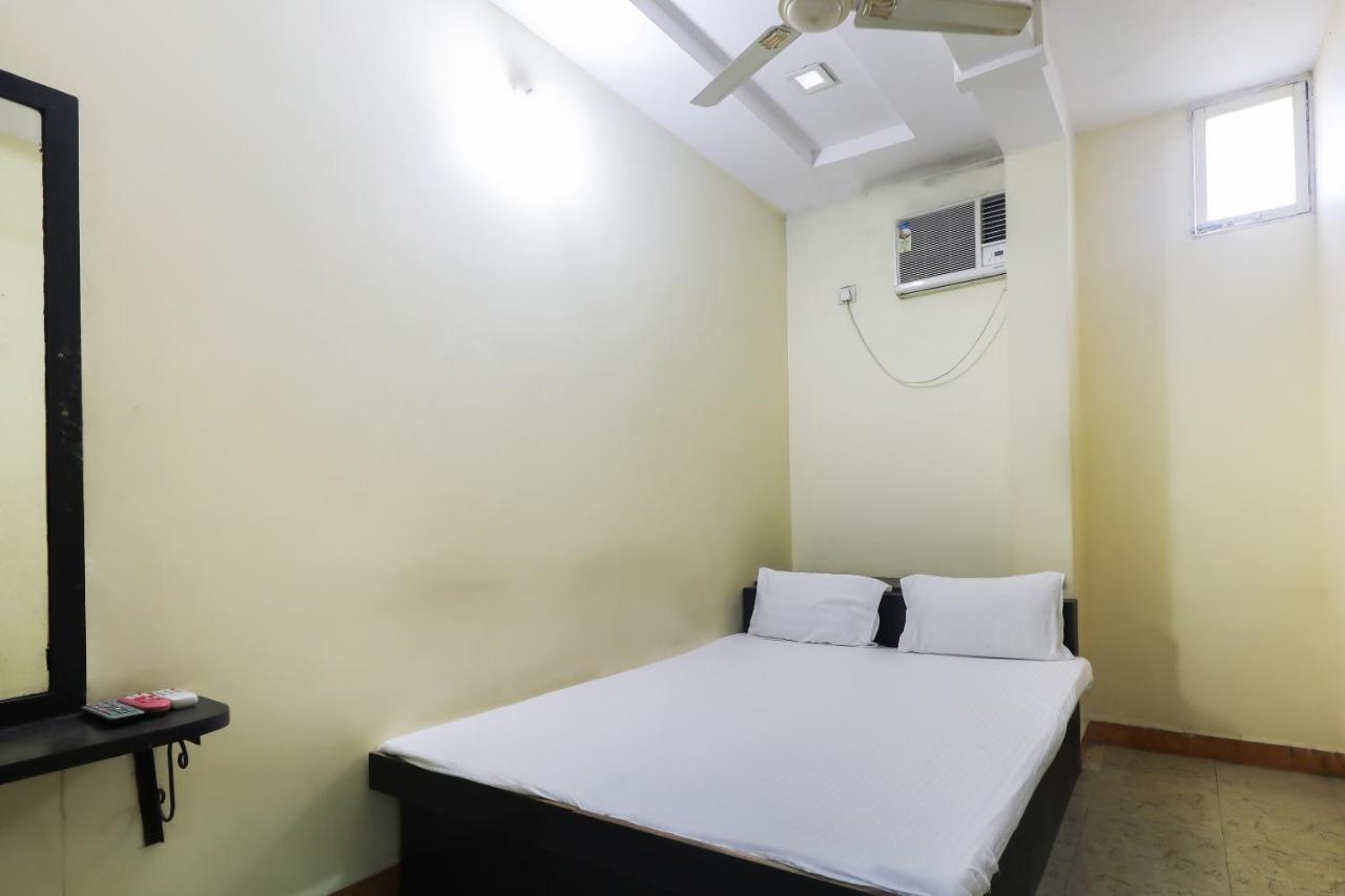 Spot On 48832 Balaji Parisar Hotel Ujjain Buitenkant foto